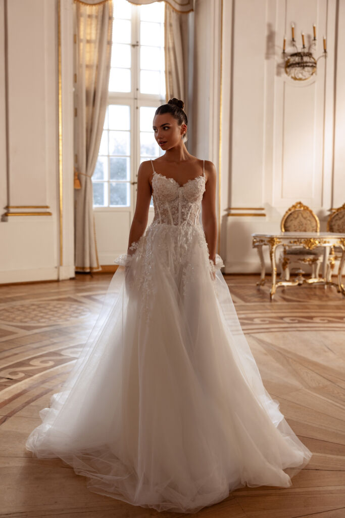 Весільна сукня 25005 з колекції Charivna